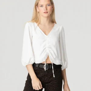 CAMISA ESCOTE PICO